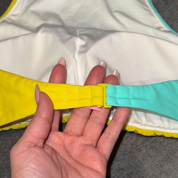 Victorias Secret-Colorblock Halter Bikini Top size Medium - Picture 6 of 10